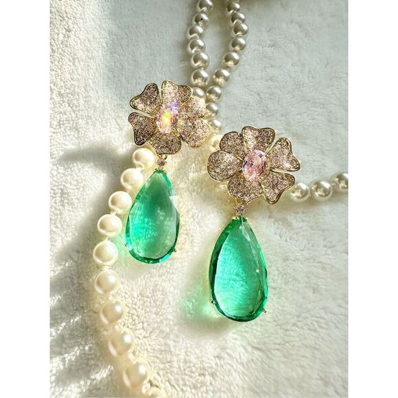 Mint green and light pink teardrop flower cubic zirconia dangle earrings ￼ - Picture 1 of 11
